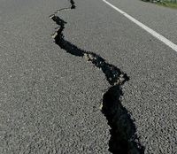 Earthquake Splits Road Earthquake Splits Road